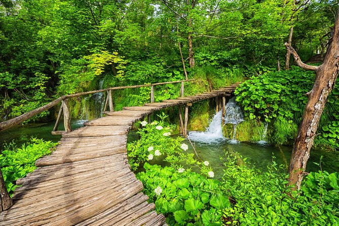 From Split to Zagreb: Plitvice Lakes Private Guided Tour - Arriving in Zagreb through the Lower Town