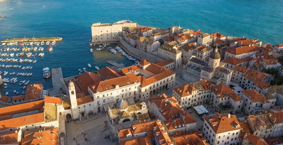 From Split/Trogir: Dubrovnik Guided Tour with a Stop in Ston - Four hours in Dubrovnik: how to spend it