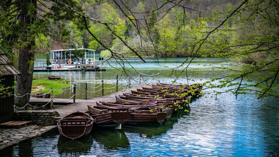 From Split/Trogir/Omiš: Plitvice Lakes Guided Group Tour - The lower lakes and major viewpoints