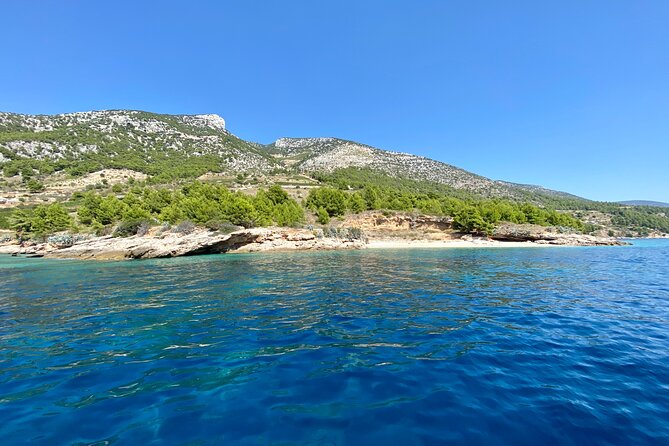 Full-Day PRIVATE Tour to ZLATNI RAT & HVAR - Hvar Old Town brings a different mood