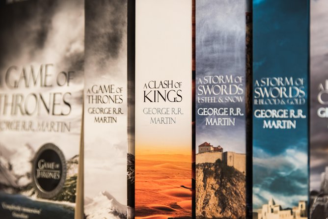 Game of Thrones Tour Split - City Of Dragons - Walking through the marble streets