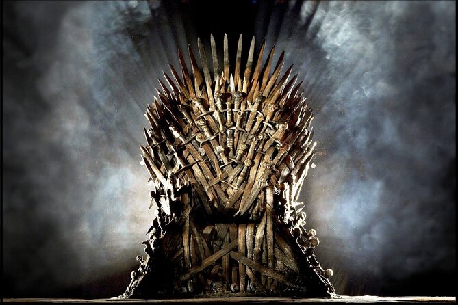 Game Of Thrones Tour Split - small group - Why Split Works So Well as a Game of Thrones Set