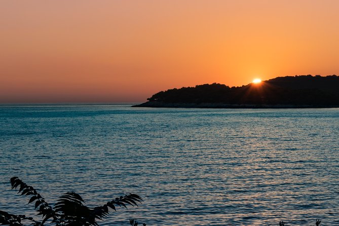Half-Day Private Boat Tour from Split to Blue Lagoon - What the $921.50 group price really means