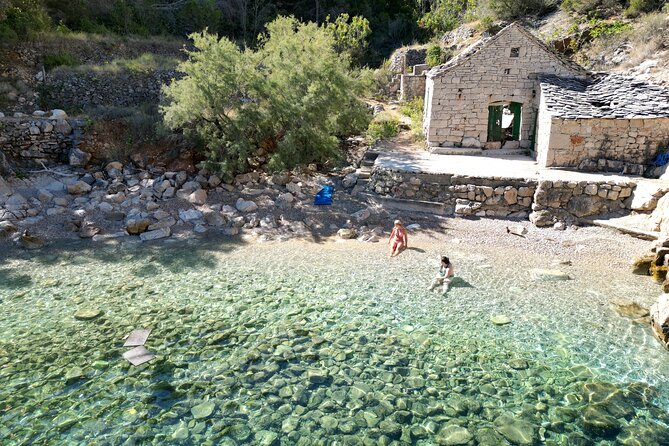 Half-day Speedboat Tour: Explore Hidden Gems of Hvar Island - Jelsa, an old town with time to wander