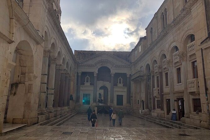 History Split Walking Tour in German - Small group - Why Diocletian’s Palace is the right place to start