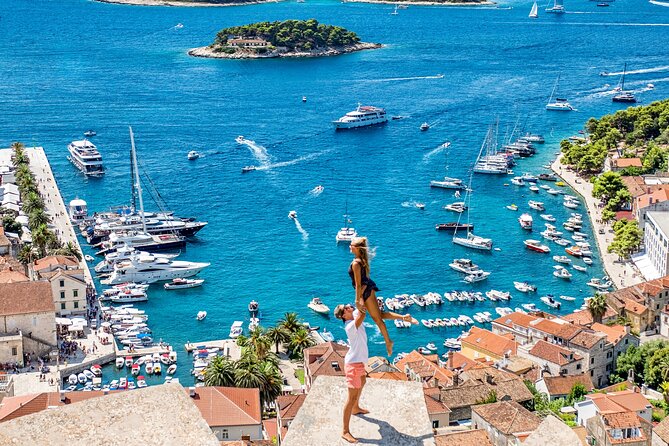 HVAR & 4 Islands PRIVATE BOAT TOUR - The boat setup keeps a long day comfortable