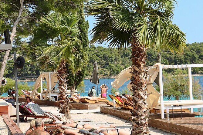 Hvar, Brač & Pakleni islands cruise with lunch & drinks from Split & Trogir - What the boat day feels like in practice