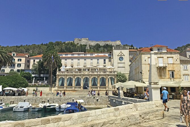 Hvar & Pakleni islands - Private speedboat tour - Why a private speedboat works well here