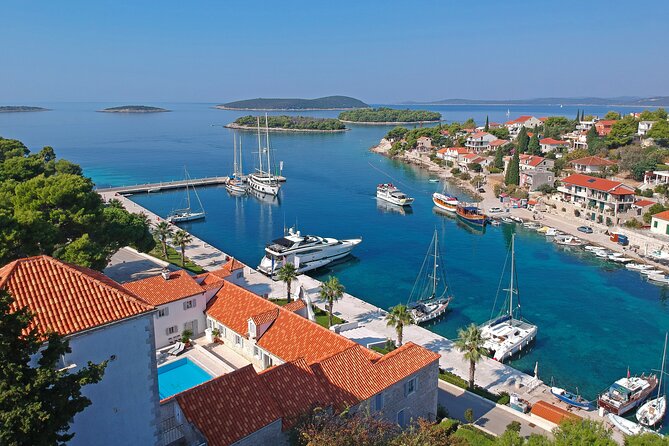 Islands Brač, Šolta & Blue lagoon - Private speedboat tour - What the skipper adds to the day
