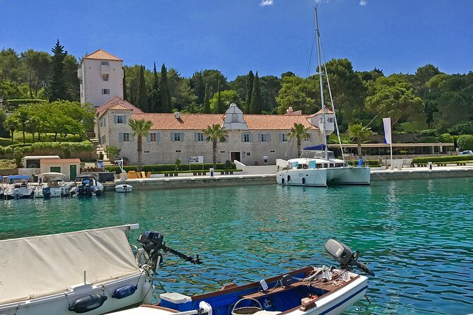 Islands Brač, Šolta & Blue lagoon - Private speedboat tour - How much value does the private boat offer?