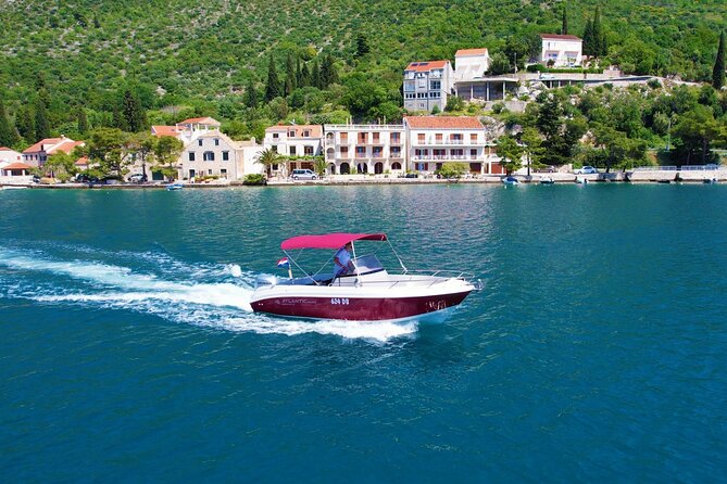 Islands & Caves Private Tour with pickup, drinks & fuel included - Why this private Elaphiti tour works so well