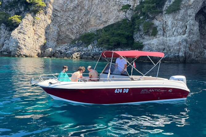Islands & Caves Private Tour with pickup, drinks & fuel included - Koločep’s three green caves and fishing village