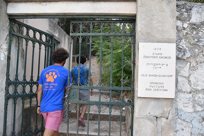 Jewish Heritage & Diocletian's Palace Private Split Tour - Grgur Ninski and the city beyond the palace walls