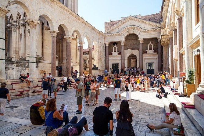 Jewish Heritage & Diocletian's Palace Private Split Tour - Entering Split’s synagogue and old Jewish quarter