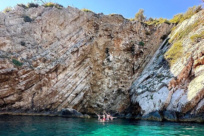 Krka Waterfall with Boat Rides to Skradin from Split or Trogir - Guide style and group size