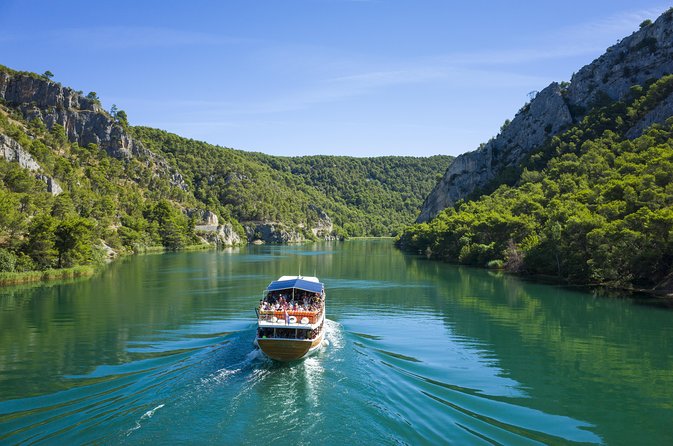 Krka Waterfalls & historic Šibenik - driver&guide, boat cruise, lunch break - Five things to know before you book