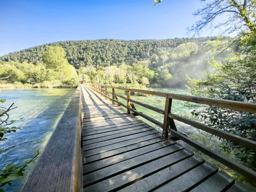 Krka waterfalls tour with lunch from Split - A local lunch with wine after the waterfalls