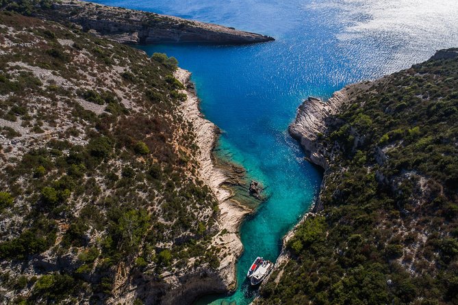 Luxury Blue Cave & 5 Islands Tour from Split - What the speedboat ride is really like