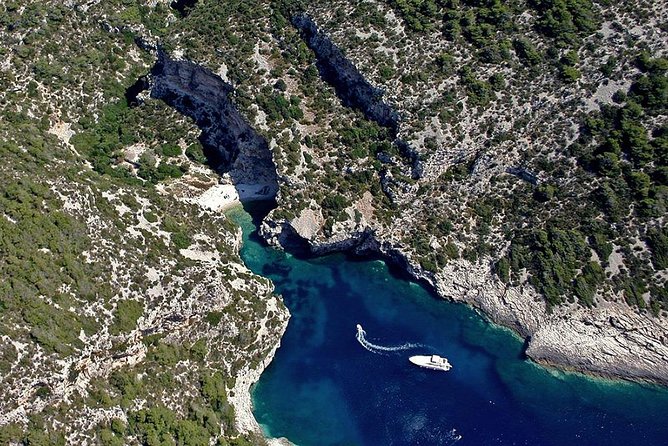 Luxury Boat - Blue Cave From Split Island-Hopping Full-Day Cruise, Hvar, Vis - Comfort, safety, and the speedboat ride