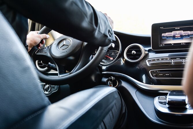 Luxury private transfer: Split airport to Split - From baggage claim to the Mercedes