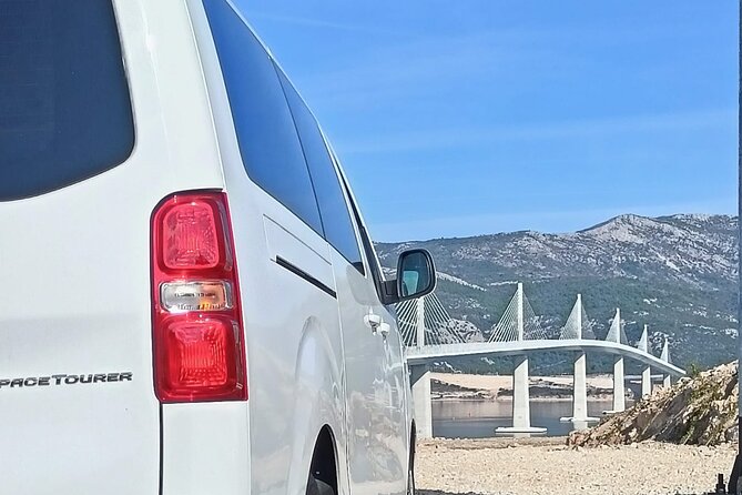 Luxury private transfer: Split Town to Split airport - Booking details that can prevent problems