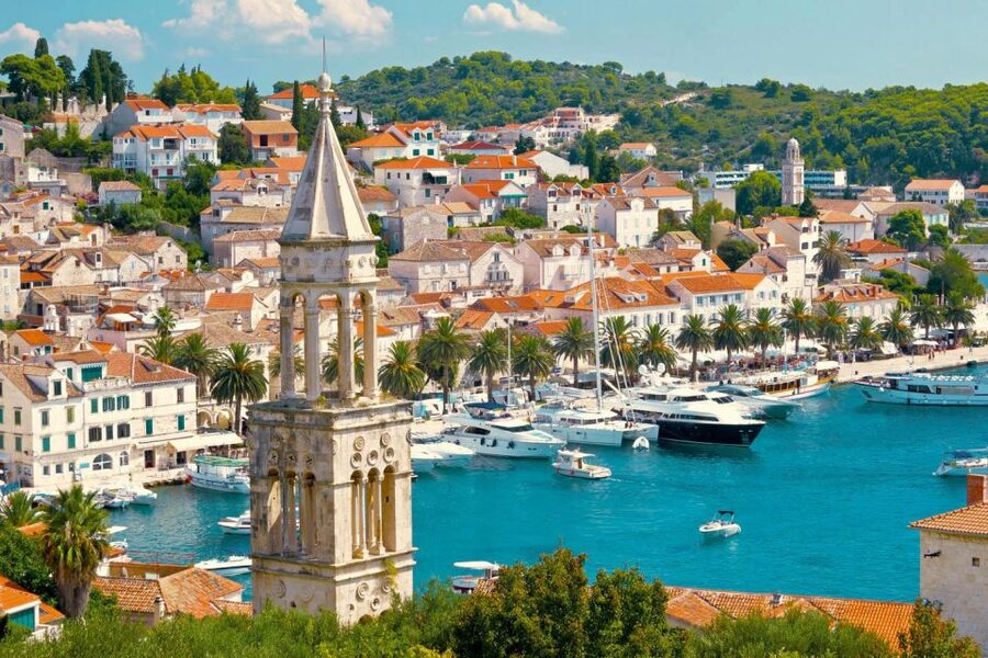 Makarska: 5-Islands Tour, Blue Cave, Vis, Hvar & Brač - Puntica Bay on Brač closes the route