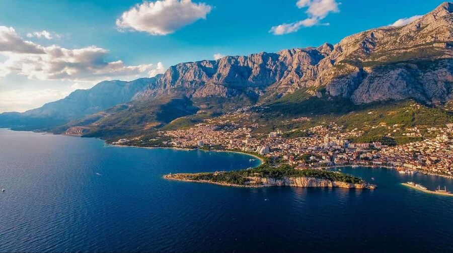 Makarska: Discover coastal area with Betina 500 - What the boat feels like on the water