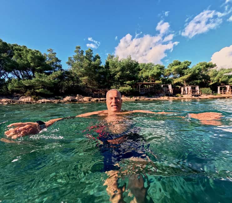 Makarska: Golden Horn Beach & Secluded Bays Speedboat Tour - Marco’s role can make the ride better