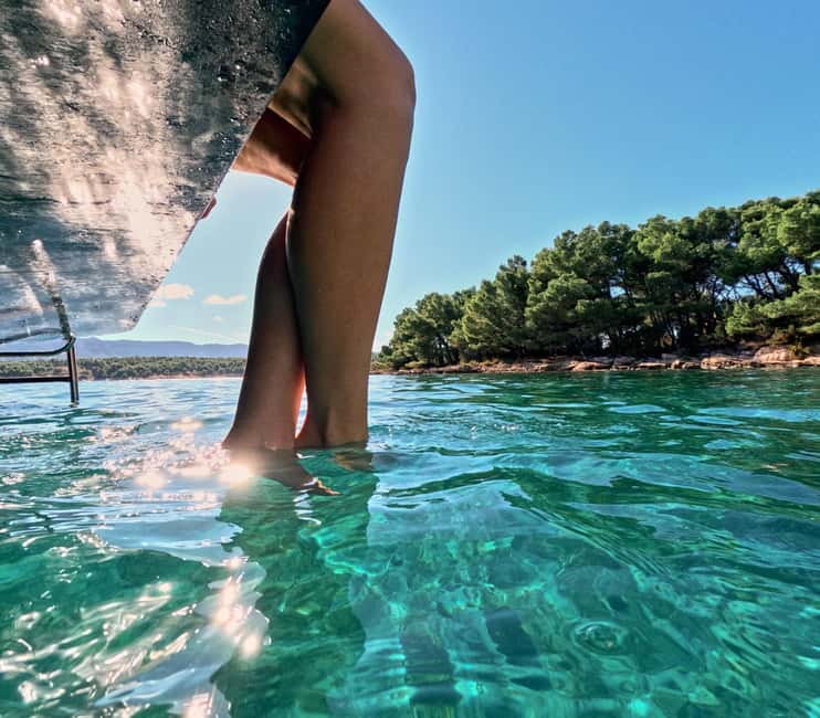 Makarska: Golden Horn Beach & Secluded Bays Speedboat Tour - Who will enjoy this Brač boat trip most?