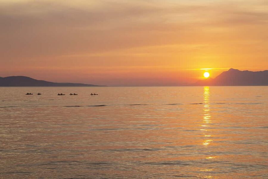Makarska: Guided Sea Kayaking Tour with Snorkeling Stop - Cliff jumping, sunset watching, and the return route