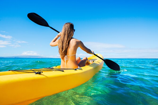 Makarska Riviera kayak tour. - A small fruit break and the value of the morning