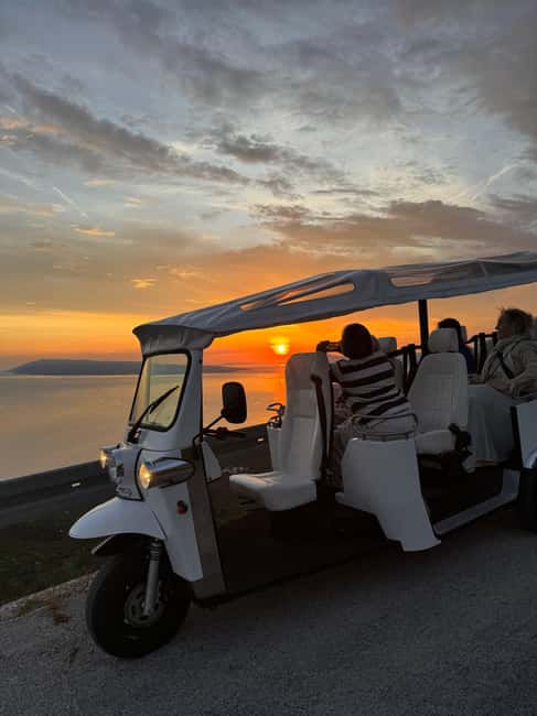 Makarska: Skywalk Tuk-Tuk Tour with Skip-the-Line Ticket - How the guides shape the experience