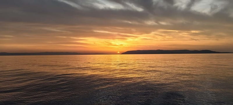 Makarska: Speedboat Sunset Tour to hidden bay on island Brač - My call: book it for a compact coastal adventure