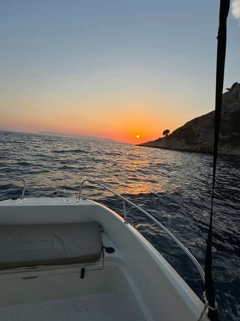 Makarska: Sunset private boat tour from Makarska - Why Makarska looks best from the water at sunset