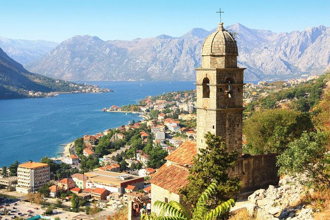Montenegro: Bay of Kotor Day Trip from Dubrovnik English -Español - Crossing from Croatia into Montenegro