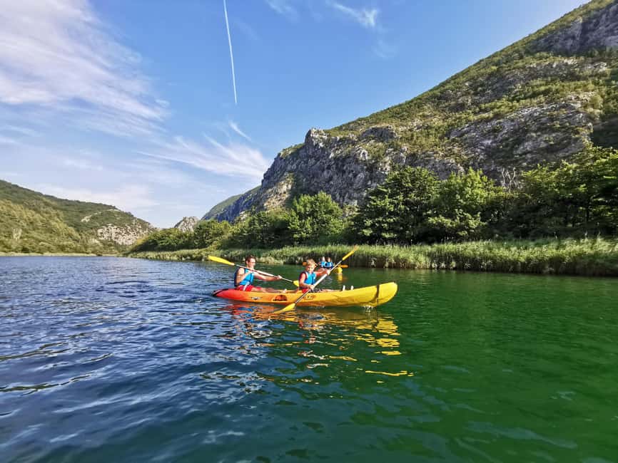 Omiš/Split: 4h Kayaking in Cetina Protected Nature Park Area - The first bend is the real test