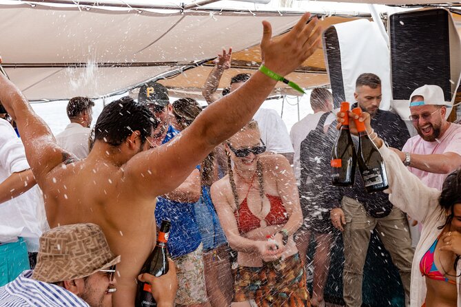 Out to Sea Split Boat Party w/ Blue Lagoon Swim, Dj & Afterparty - Key points to know before you book