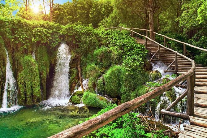 Plitvice Lakes National Park Guided Day Tour from Split - What the guides add to the day