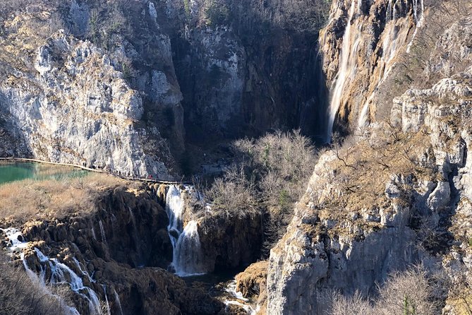 Plitvice lakes private round trip transfer (including waiting time) - Three to four hours inside Plitvice National Park