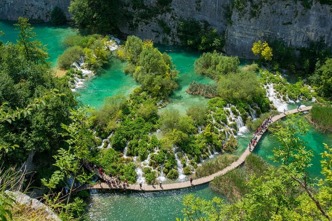 Plitvice Lakes trip from Split - Paying for Plitvice admission