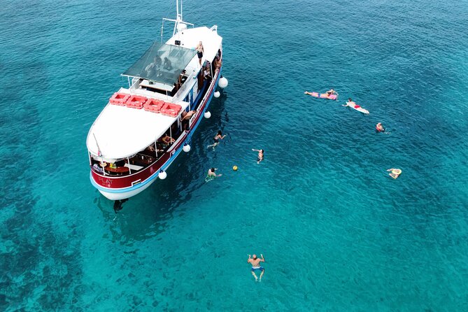 Podstrana and Jesenice, Boat trip to Brač and Šolta with lunch - Fresh BBQ lunch with views of four islands