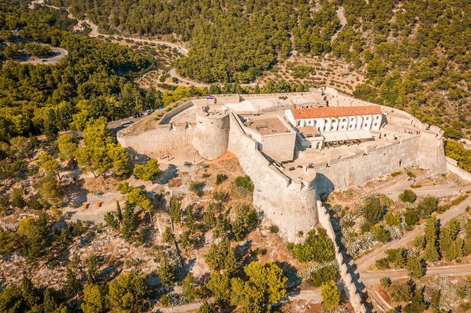 Private Blue Cave and Hvar - 5 Islands Tour - Hvar: allow time for the fortress and lunch