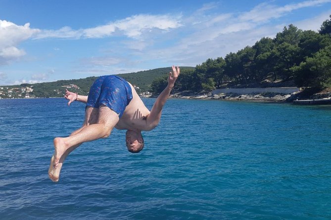 Private Blue Lagoon and 3 islands Tour from Trogir and Split - Maslinica, an old fishing village on Šolta