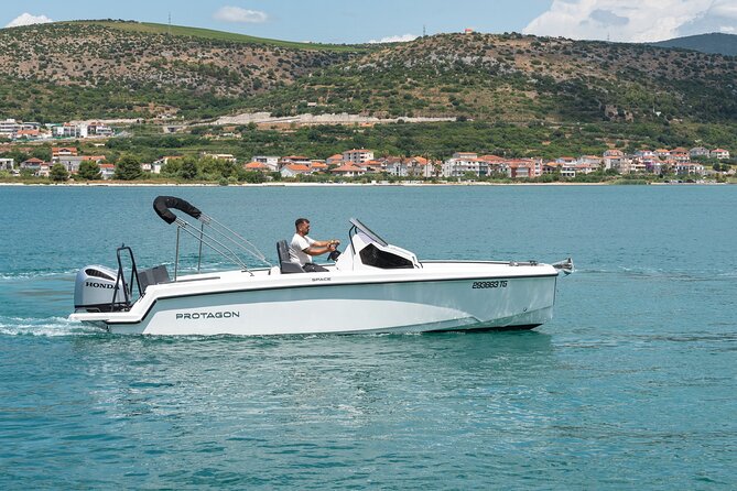 Private boat tour-custom itinerary from Split and Trogir - A private Adriatic day from Split or Trogir