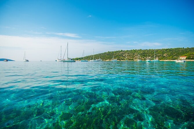 Private boat tour for small groups to Blue Lagoon and Solta Island - Two hours at Blue Lagoon and Krknjasi Bay