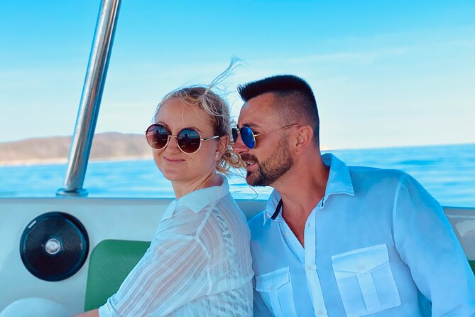 Private boat transfer Split - Bol - The ride to Bol and what the timing means