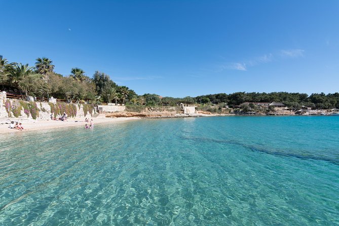 Private day trip to Hvar and Blue lagoon with Snorkeling - Milna closes the route with a slower coffee stop