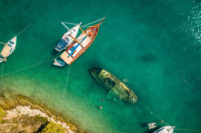 Private Full-Day Croatian Islands Boat Tour from Trogir - Stomorska leaves room for a real lunch
