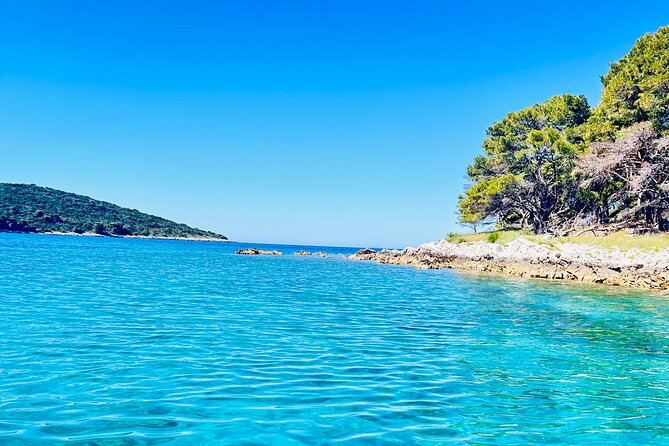 Private Half-Day Boat Tour from Split: Blue Lagoon & 2 Islands - Maslinica and the quieter island atmosphere