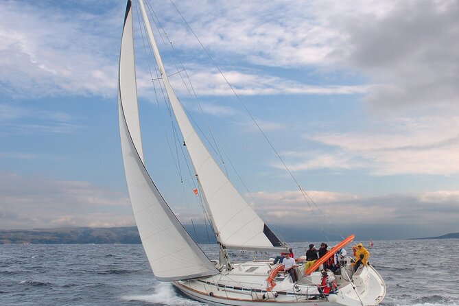 Private sailing tour at the Makarska Riviera - Swimming in Small Bays